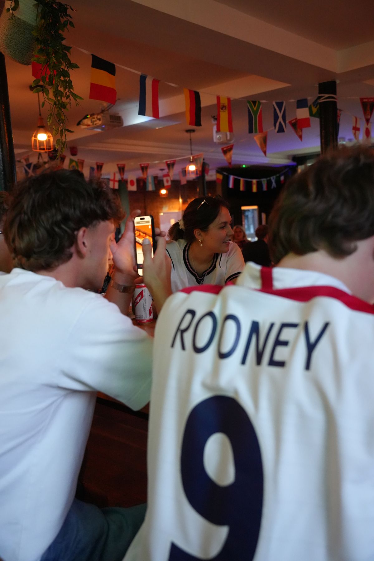 Rooney 9 shirt at the bar